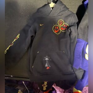 Selling as a bundle size 6